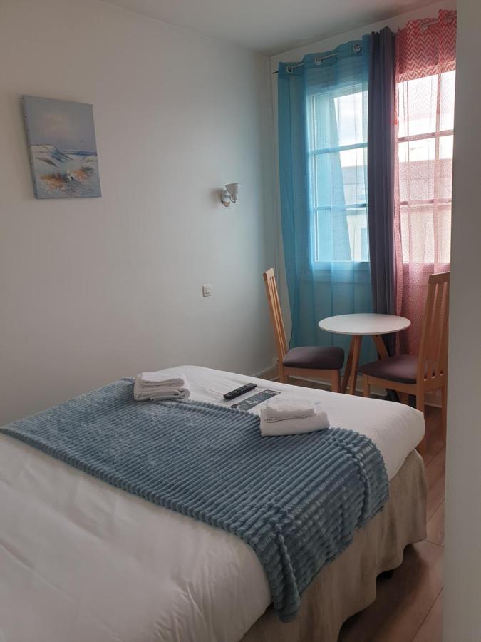 Hotel Le Petit Billot ヴィトレ エクステリア 写真