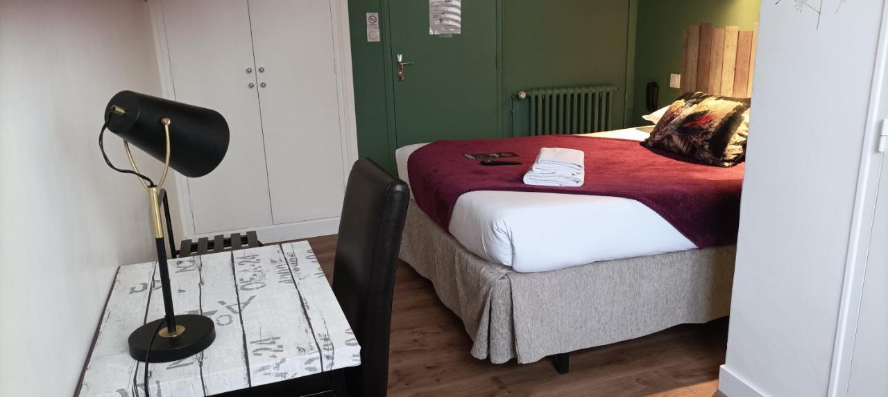 Hotel Le Petit Billot ヴィトレ エクステリア 写真