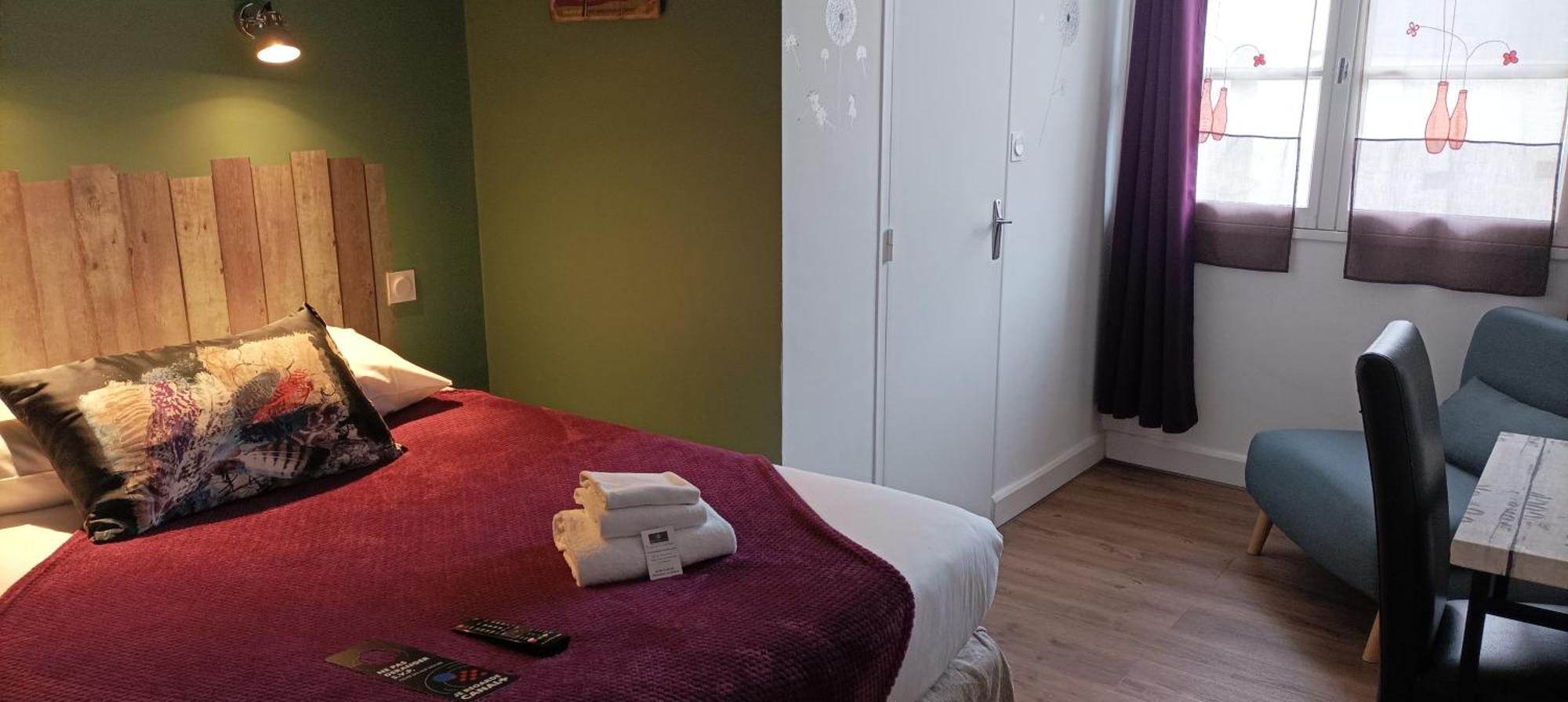 Hotel Le Petit Billot ヴィトレ エクステリア 写真