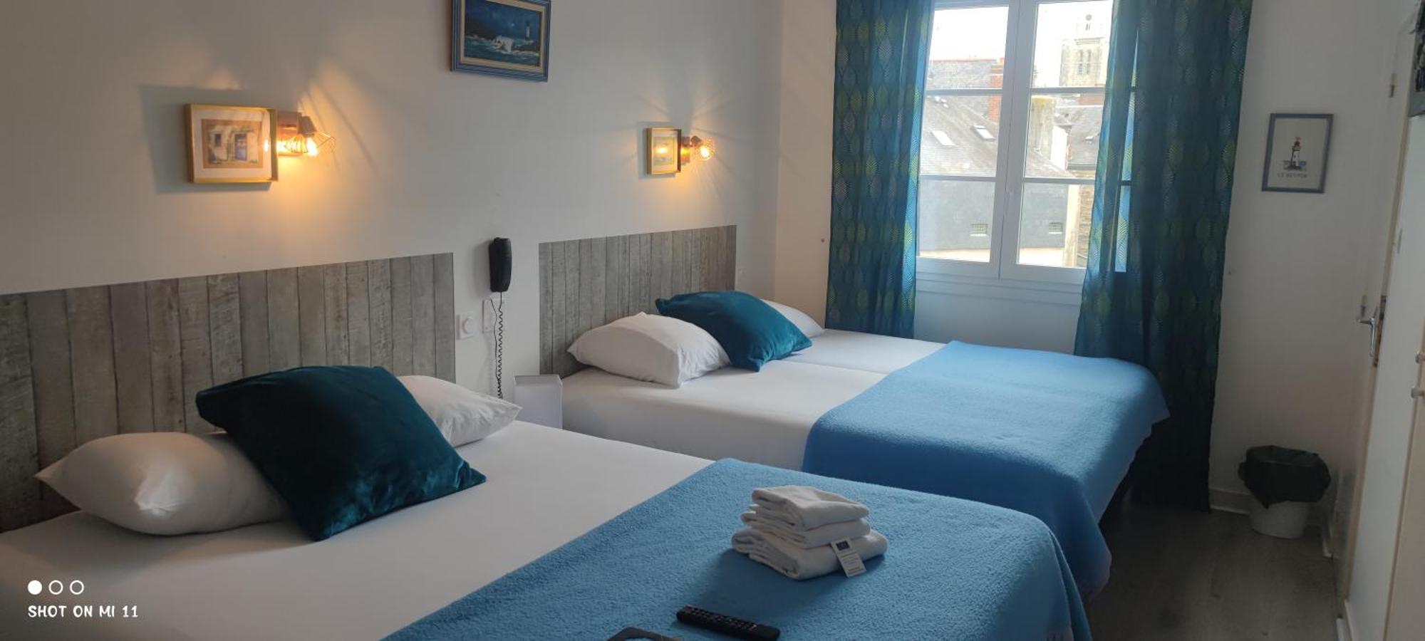 Hotel Le Petit Billot ヴィトレ エクステリア 写真