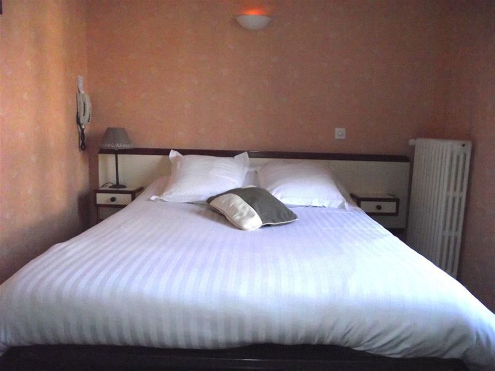 Hotel Le Petit Billot ヴィトレ エクステリア 写真