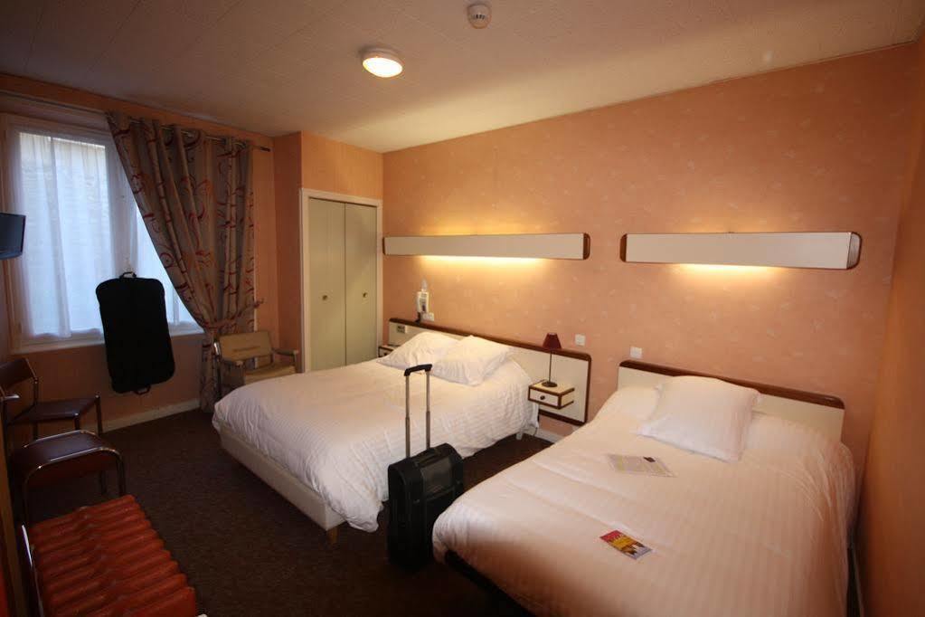 Hotel Le Petit Billot ヴィトレ エクステリア 写真