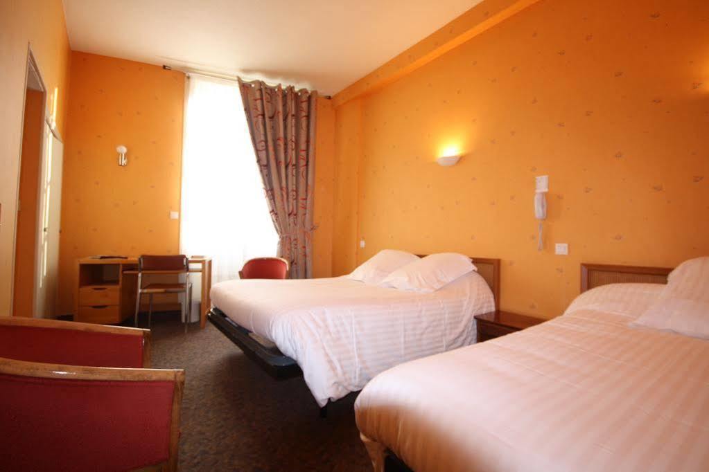 Hotel Le Petit Billot ヴィトレ エクステリア 写真